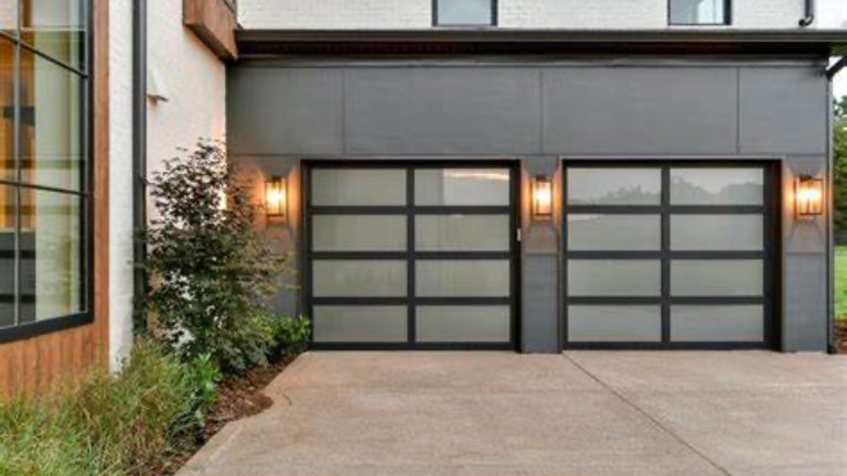 What Should You Look for in a New Garage Door